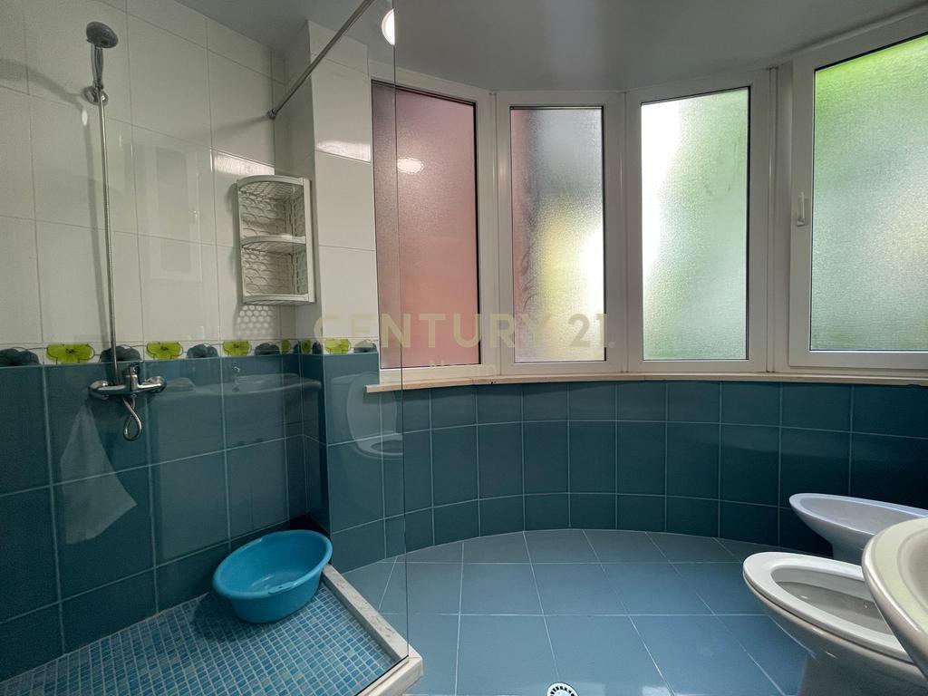FOR RENT 2+1+2 APARTMENT NEAR THE DRY LAKE!