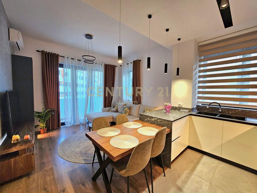 Apartament 2+1+1 me Qira Te Zgjatimi te Kodra e Diellit!
