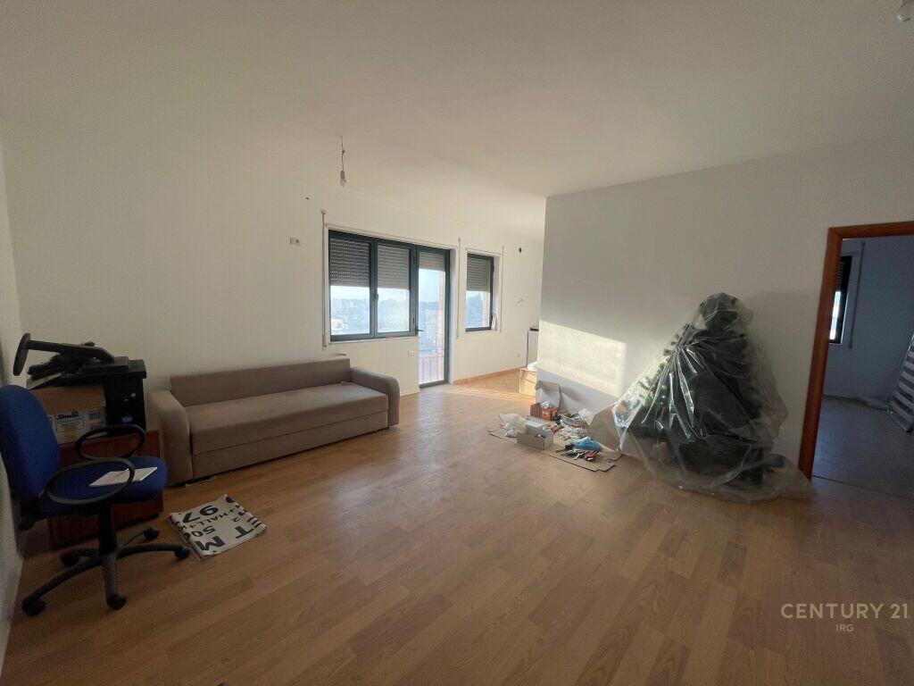 Office / Apartment 2+1 for Rent – Overpass of the Paris Municipality