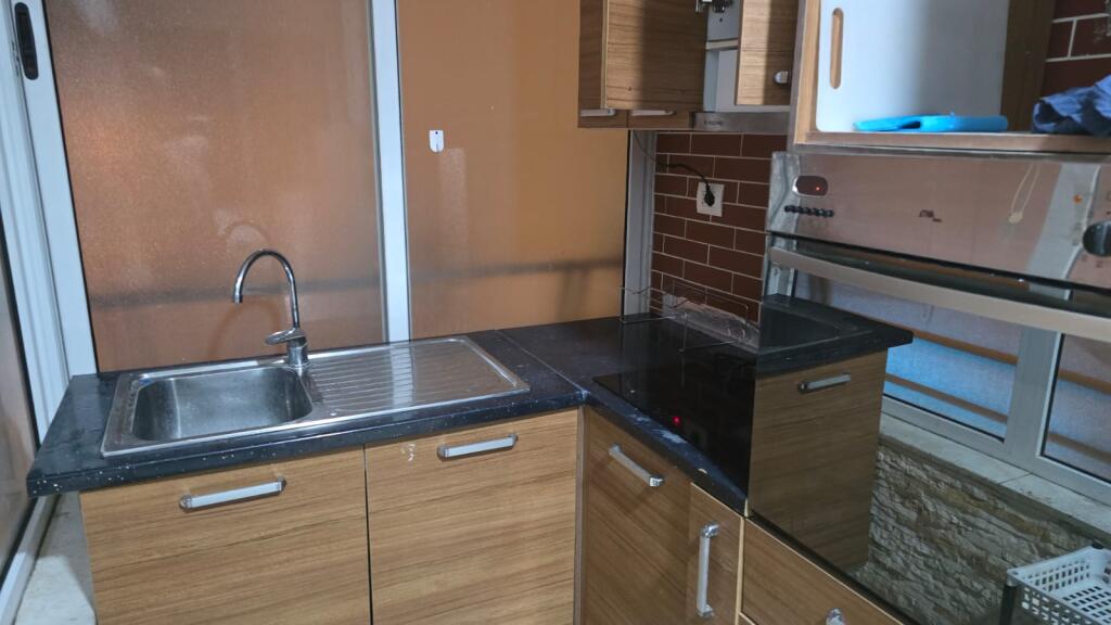 FOR RENT 2+1+1 HILL BILL CLINTON STREET 50,000 LEKE