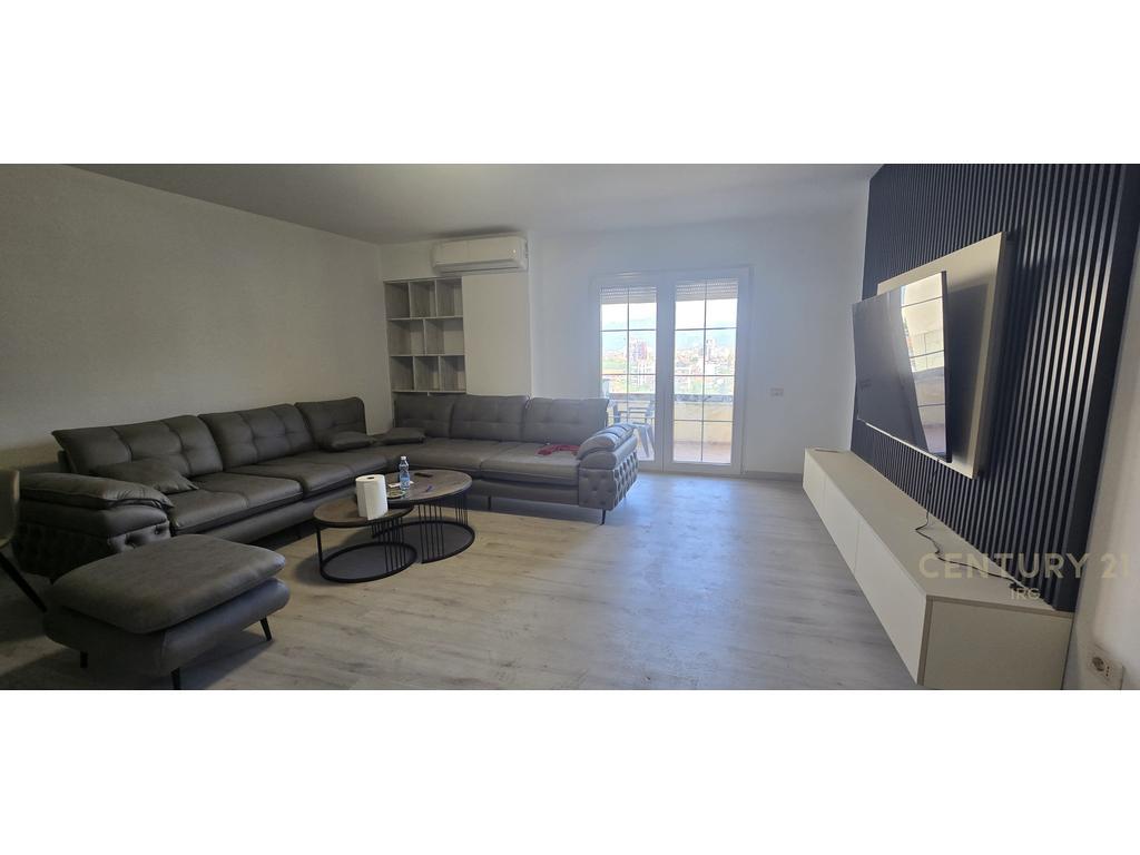 Apartament 2+1 për Qira – I Investuar në Unazën e Re, Astir