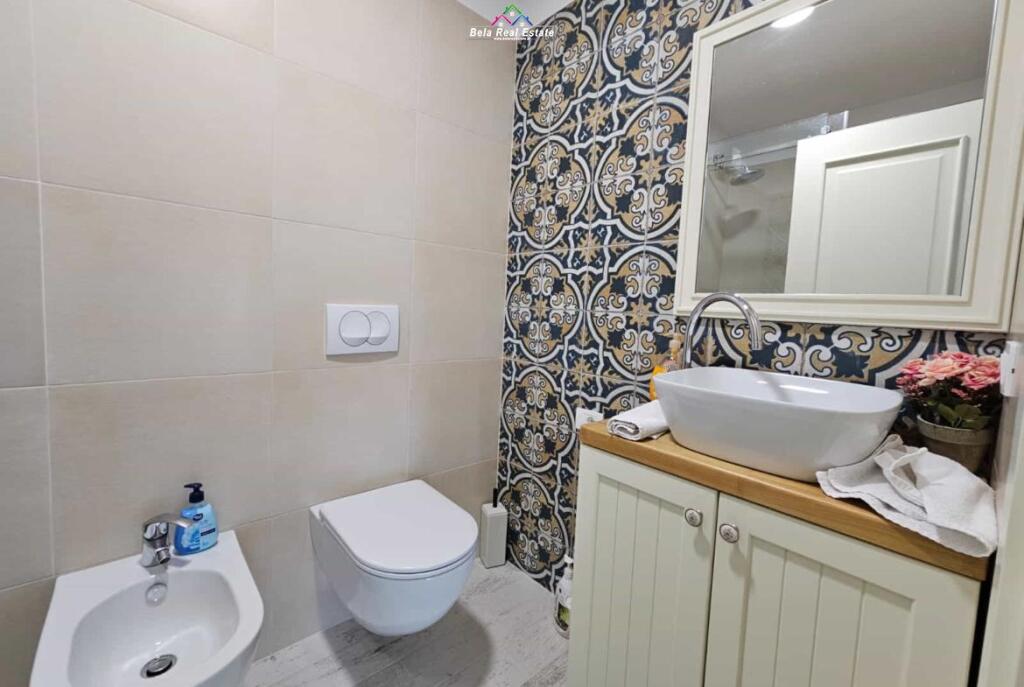 Apartament Me Qera tek Kodra E Diellit 2 (ID B2201156) Tirane