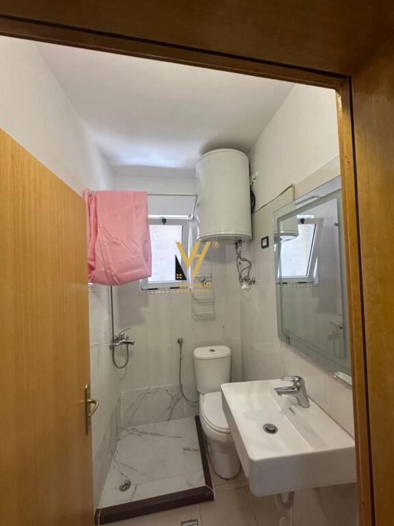 JEPET APARTAMENT 1+1+VERANDE ME QIRA TE RRUGA MINE PEZA 60.000 LEKE
