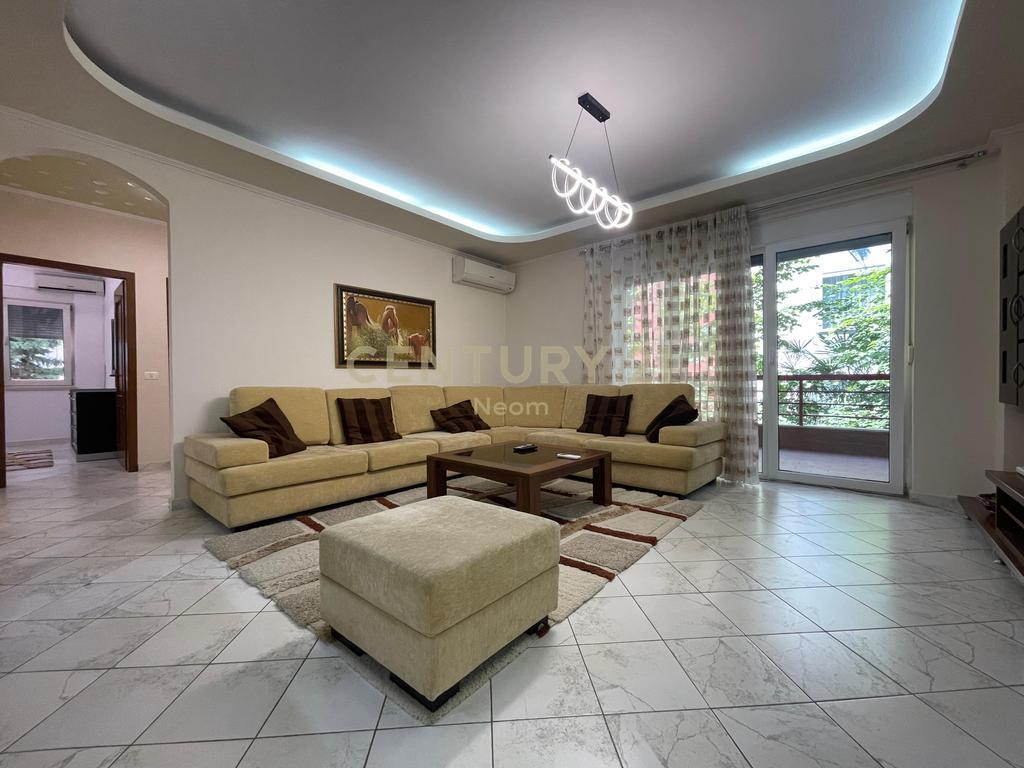 FOR RENT 2+1+2 APARTMENT NEAR THE DRY LAKE!