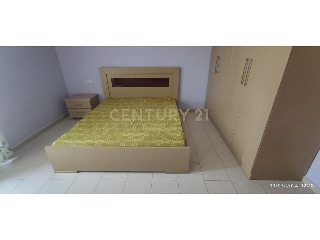APARTAMENT 2+1+2 ME QIRA, PRANE QYTET STUDENTIT, TIRANE!