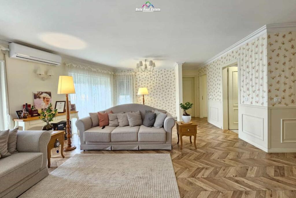 Apartament Me Qera tek Kodra E Diellit 2 (ID B2201156) Tirane