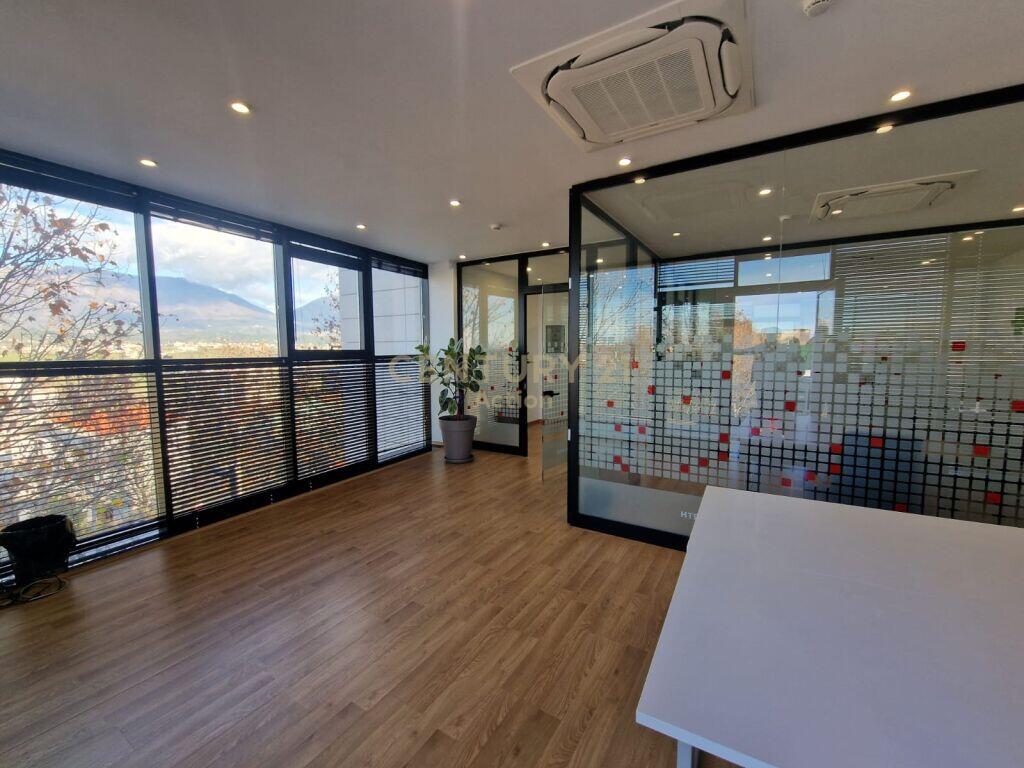 LEDA (Action105534) AFFITTASI EDIFICIO DI SERVIZIO DI 5 PIANI, SAUK I RI - TIRANA ‼️ Prezzo su richiesta /Mese