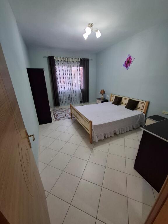 Astir,jepet me qira apartment 2+1!500 Euro