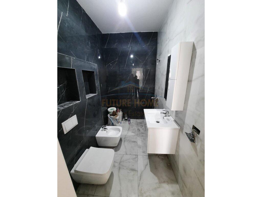 Qira, Apartament 2+1 Liqeni i Thate Kompleksi FZ, Tiranë.