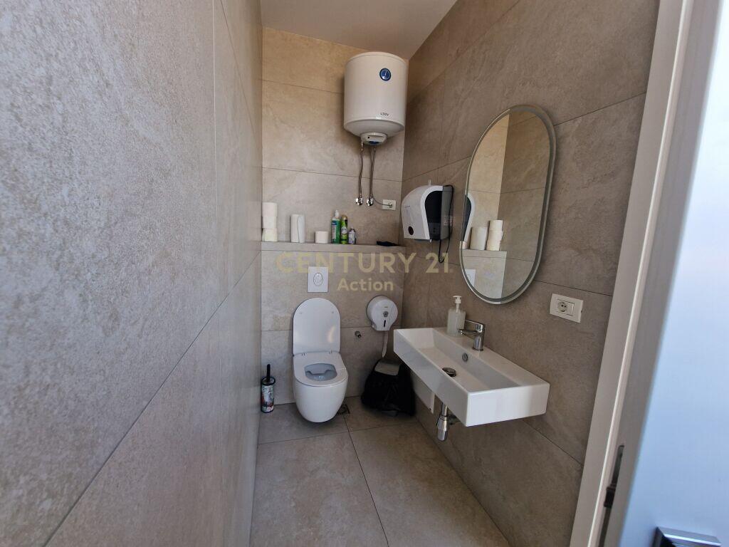 LEDA (Action105534) AFFITTASI EDIFICIO DI SERVIZIO DI 5 PIANI, SAUK I RI - TIRANA ‼️ Prezzo su richiesta /Mese