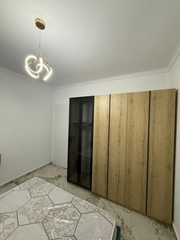 Shitet Apartament 1+1 plus depo dhe parkim