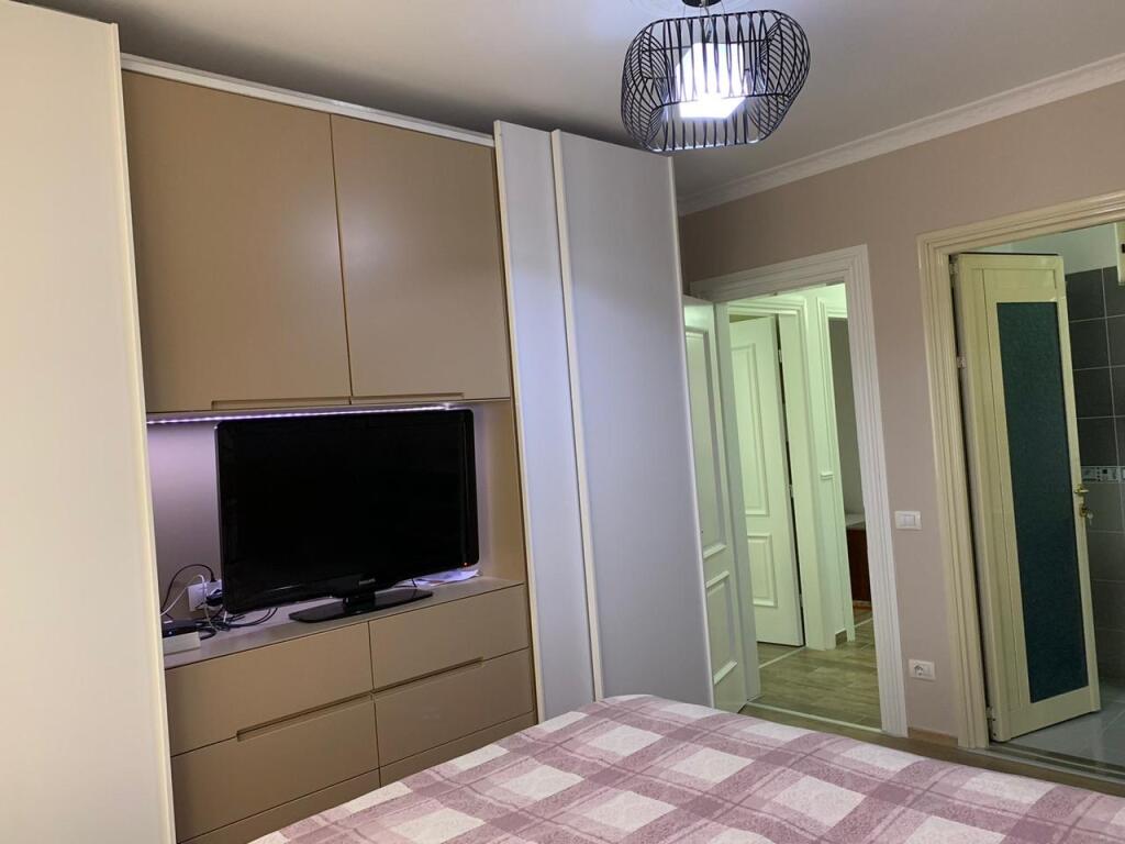 Appartamento 3+1+2 con posto auto in affitto, Vicino al Radisson, Lago Secco