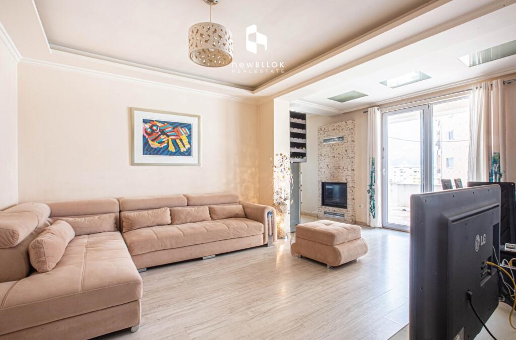 SHITET: 💫 Apartament Me VERANDË : 2+1+2Wc &amp; 1 Verandë📍( Astir - Bar Artisti ) Sip. 163 m² Kati 7 ( Pamje Panoramike) 🌆