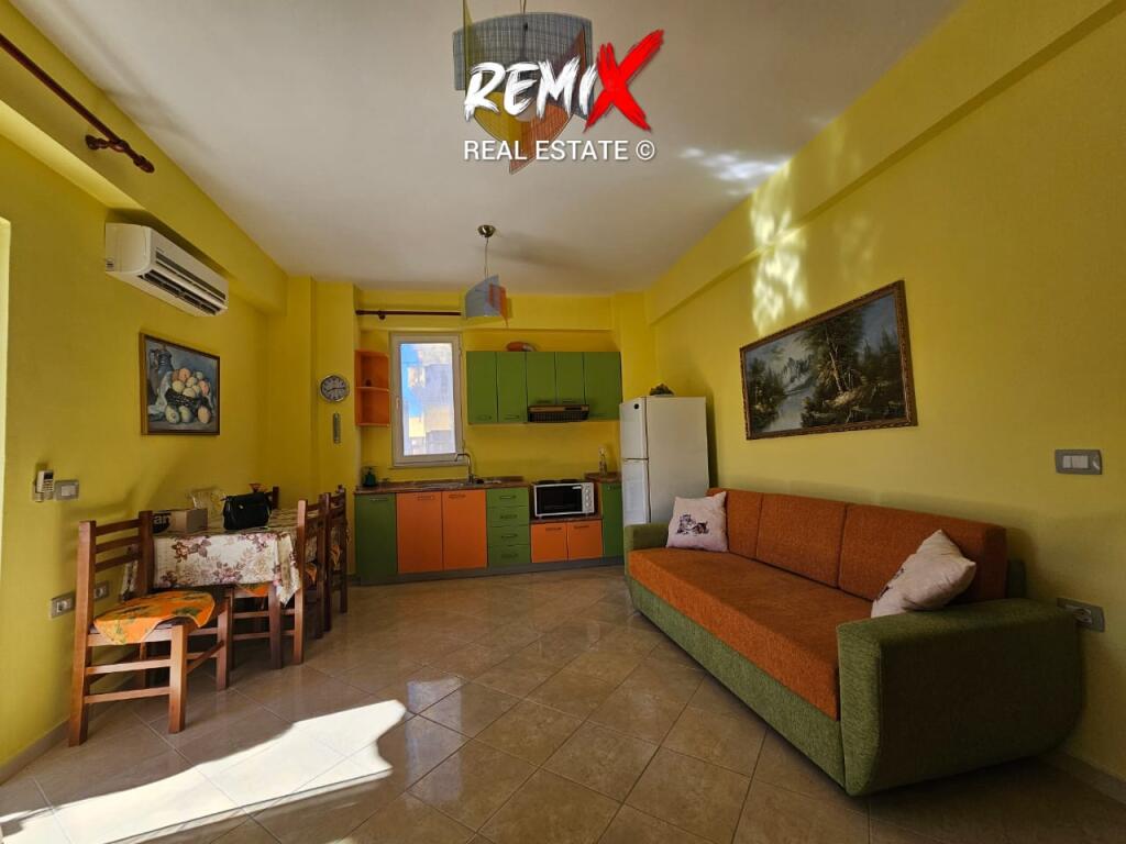 JEPET ME QERA APARTAMENT 1+1 NE PLAZH