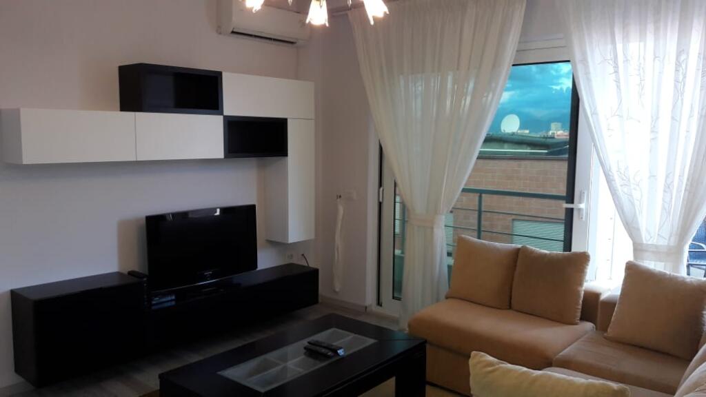 For rent 2+1 furnished dry lake 600 eu