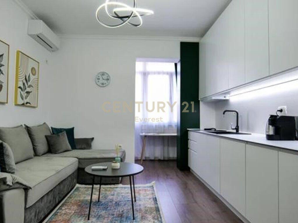21 DHJETORI, APARTAMENT 1+1 PER QIRA 600 EURO