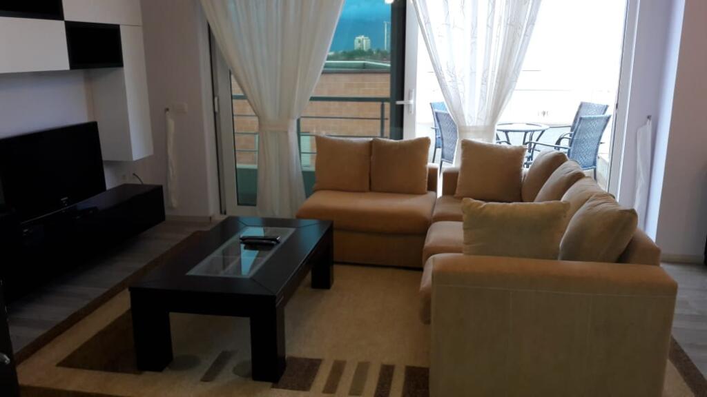 For rent 2+1 furnished dry lake 600 eu