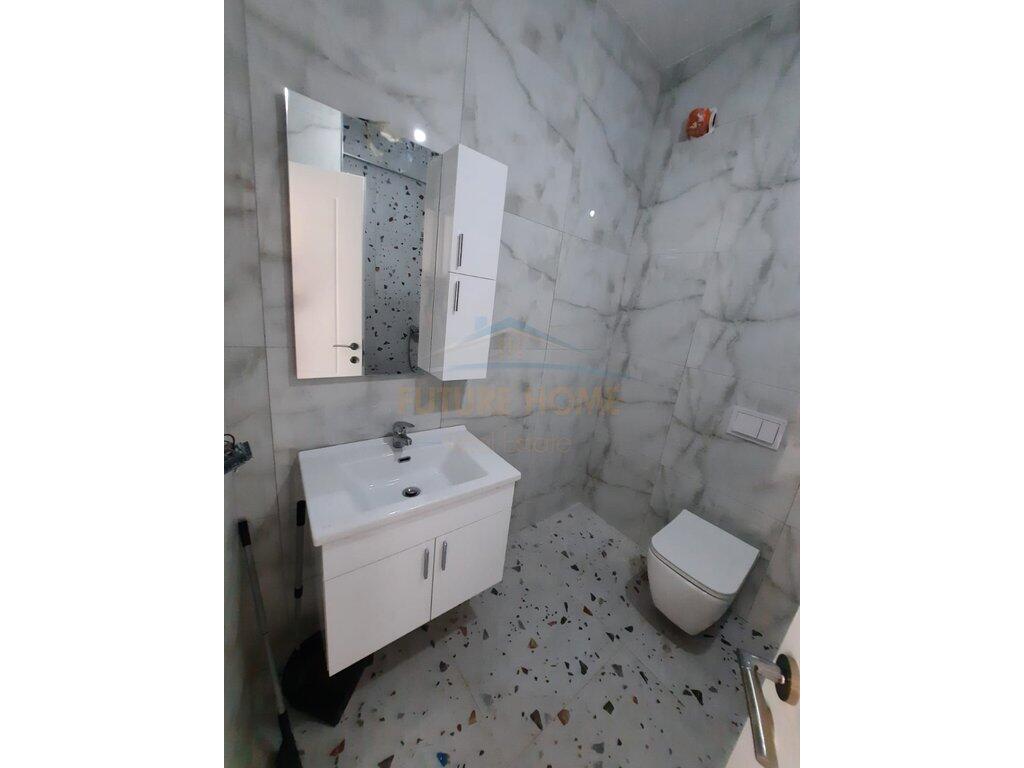 Affitto, Appartamento 2+1 Complesso Lago Secco FZ, Tirana.