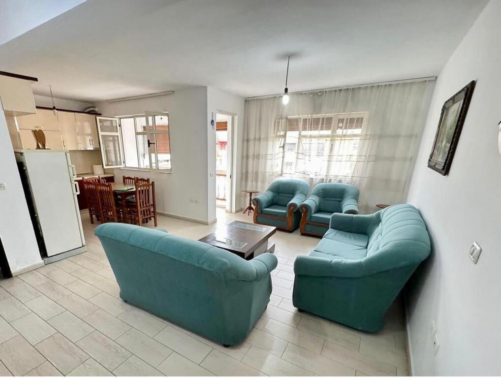 At Shqiponja is for rent