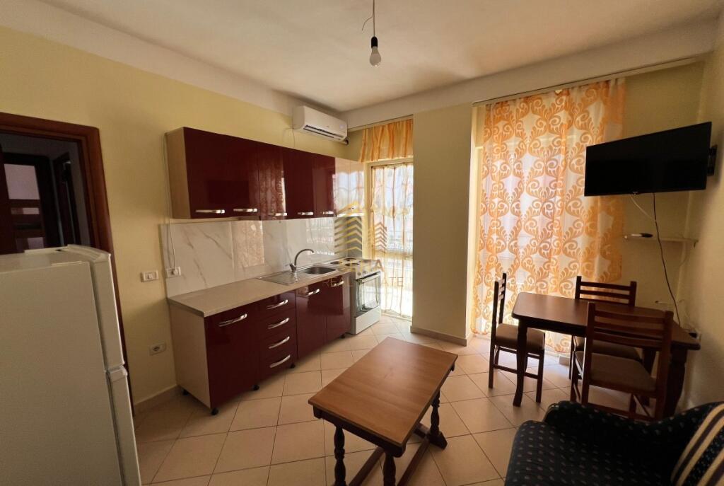 Qira, Apartament 1+1+blk, 5 Maji, 450 Euro/muaj