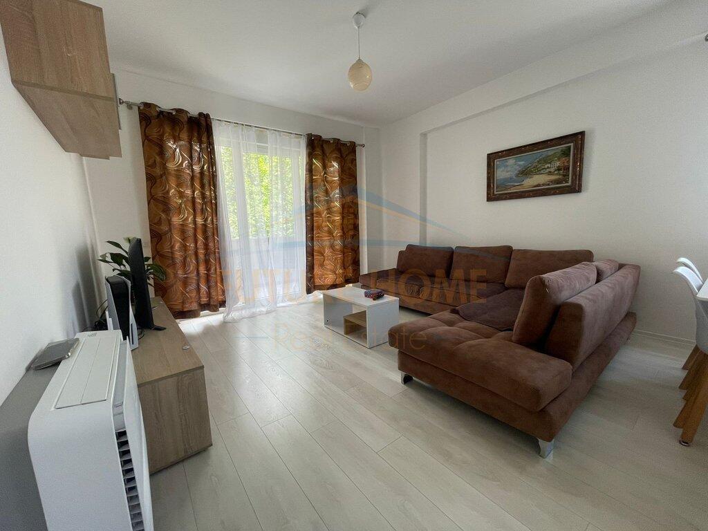 Qira, Apartament 2+1 Liqeni i Thate Kompleksi FZ, Tiranë.