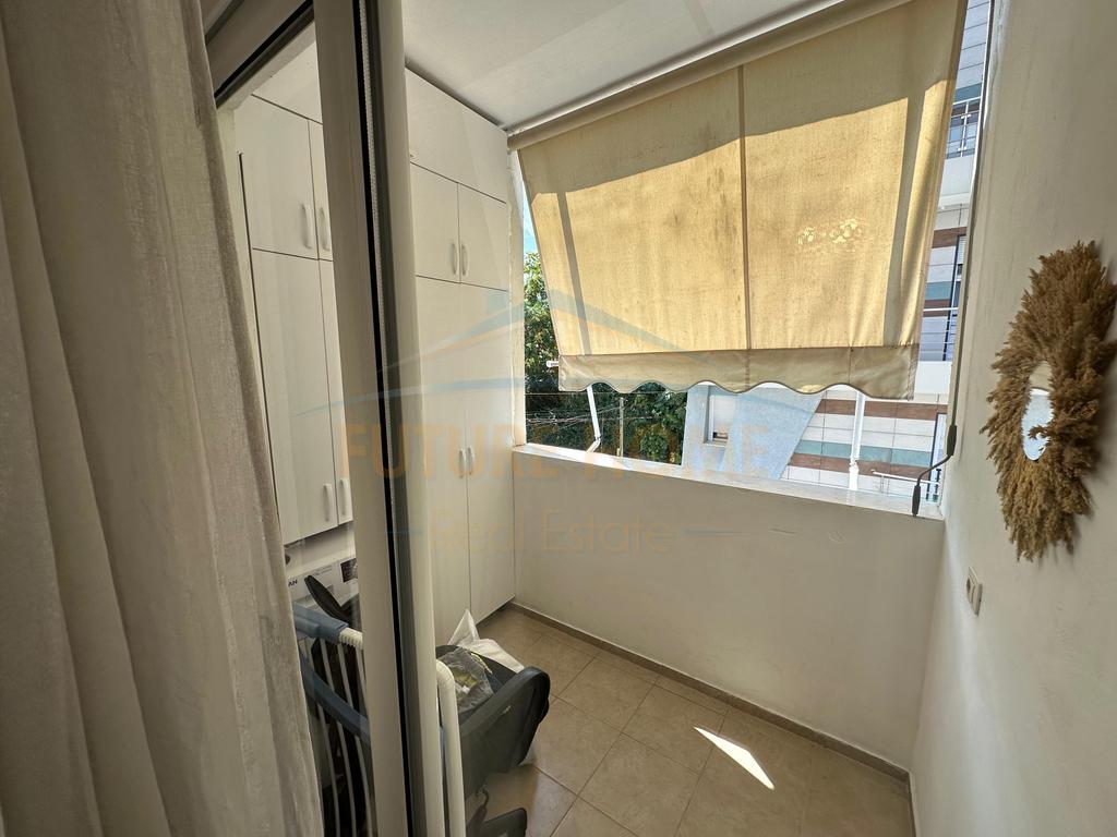 Qera, Apartament 2+1, Rruga e Bogdaneve, Tiranë.