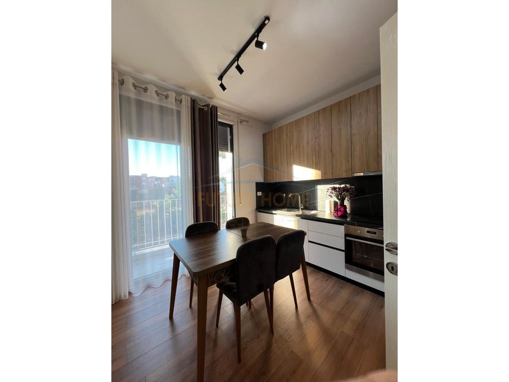 In vendita, Appartamento 2+1+2, Complesso Asl 2, Tirana.
