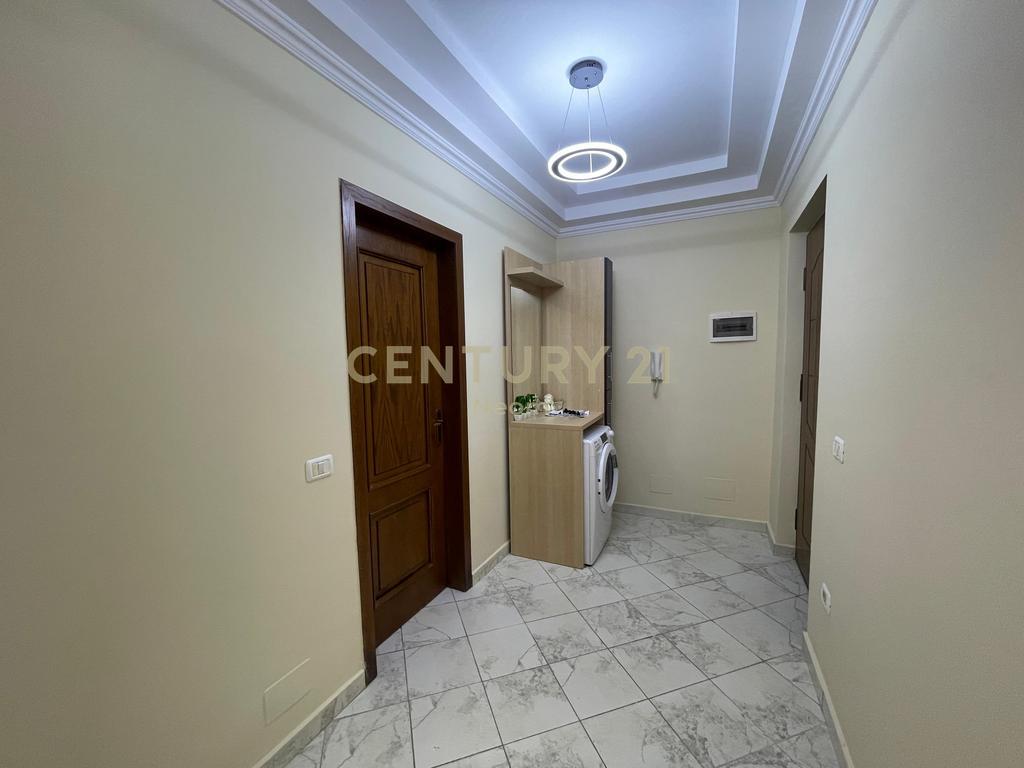 FOR RENT 2+1+2 APARTMENT NEAR THE DRY LAKE!