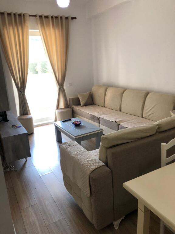 🏢 Apartament 2+1 me qira – Kompleksi Kontakt, Ali Demi