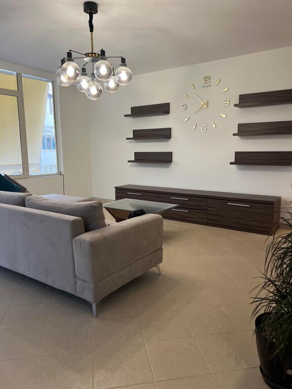 Super apartment 2+1+2 veranda for sale in Shkoze, near News 24 (also sold with credit)
