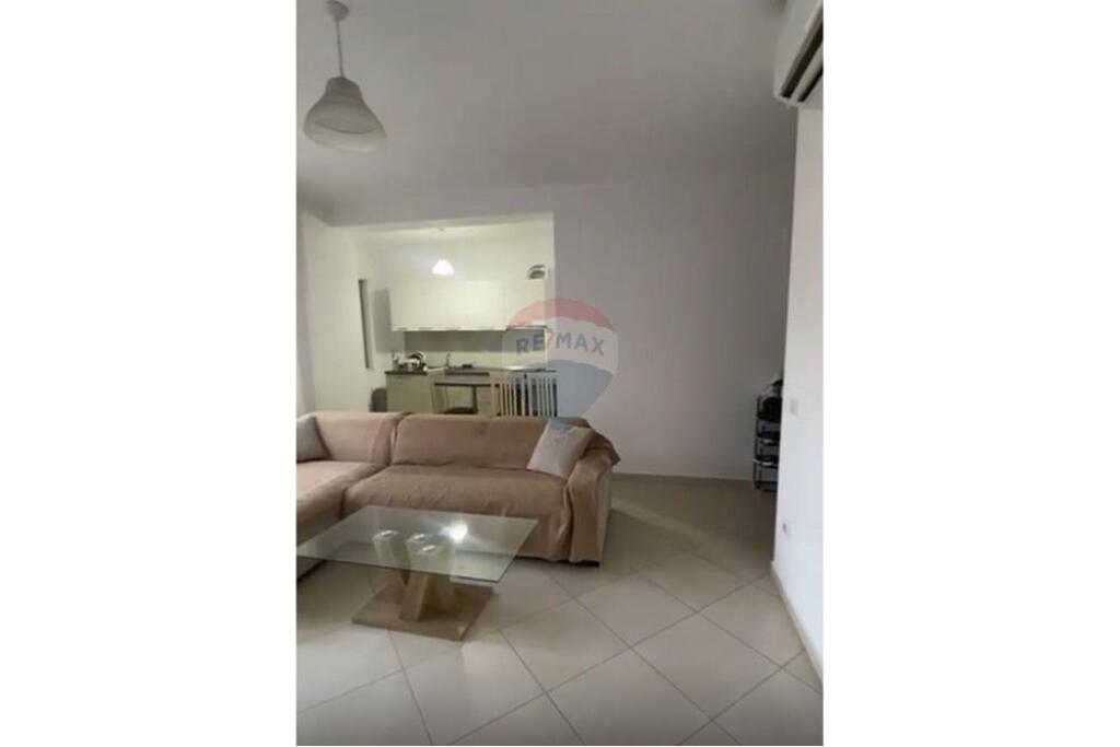 2+1 APARTMENT FOR RENT NEAR UNITED SCHOOL