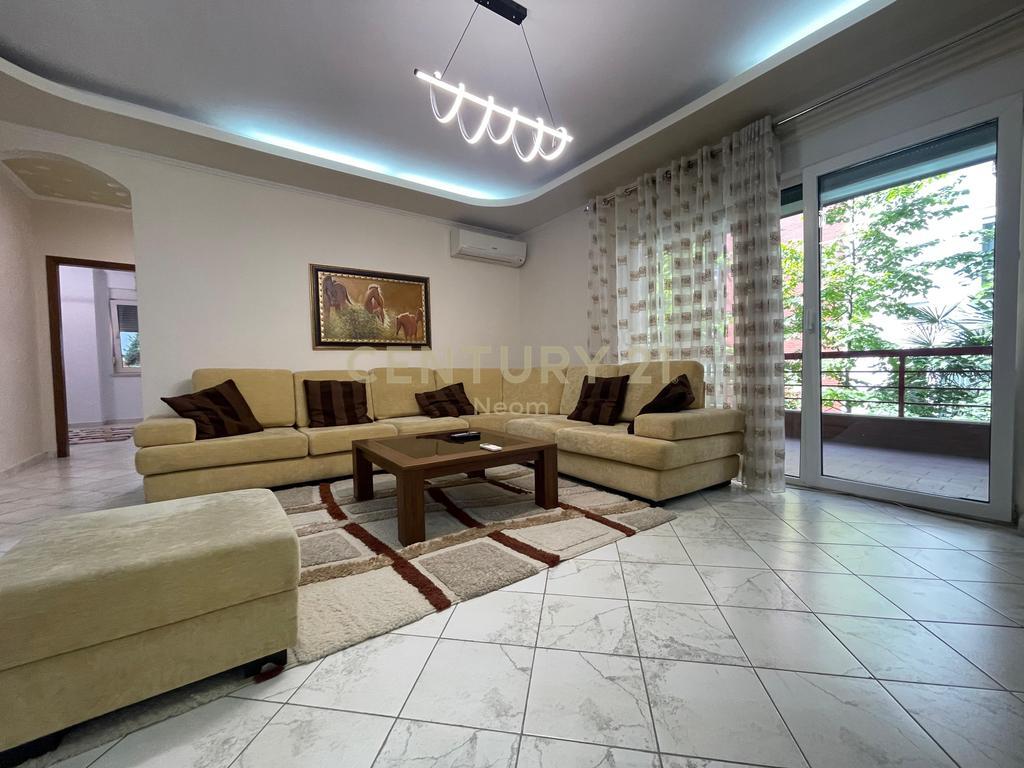 FOR RENT 2+1+2 APARTMENT NEAR THE DRY LAKE!