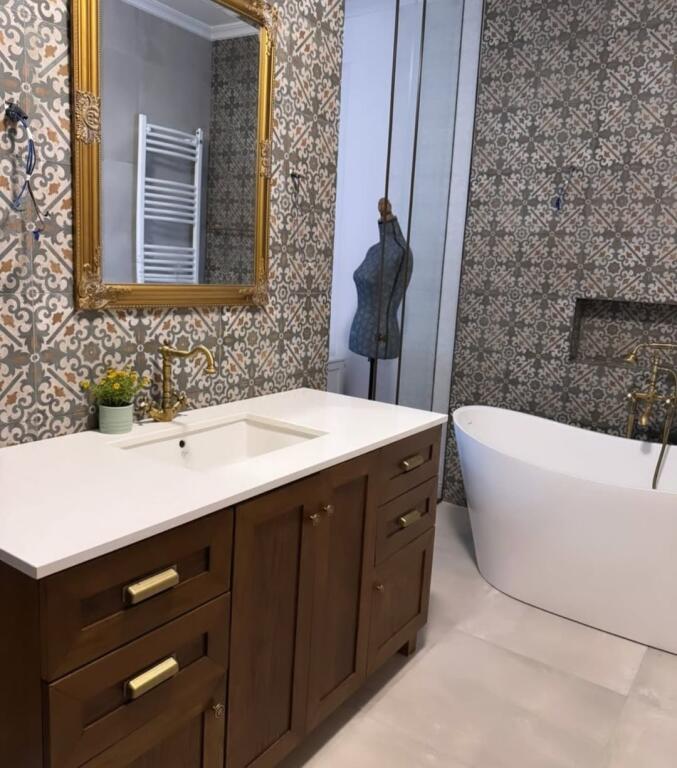 KOMPLEKSI KONTAKT SHESIM APARTAMENT ME GARAZHD 2+1+2.