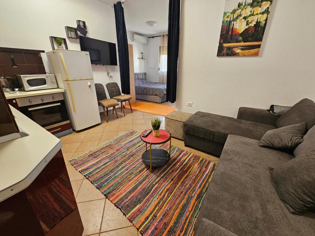🏠 Jepet me qira apartament 1+1 – pranë Concord Center, Tiranë