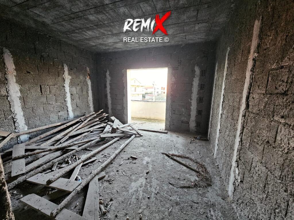 PRIVATE HOUSE KARABINA FOR SALE, BEHIND KORAL FISH, SHKOZET, DURRËS