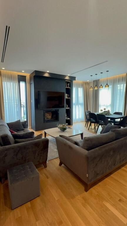 Luxury 2+1 apartment for rent on Kosovarve Street!!