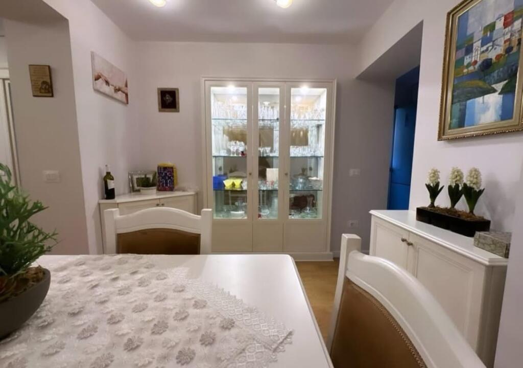 Japim me qera super apartament 2+1, 21 dhjetori