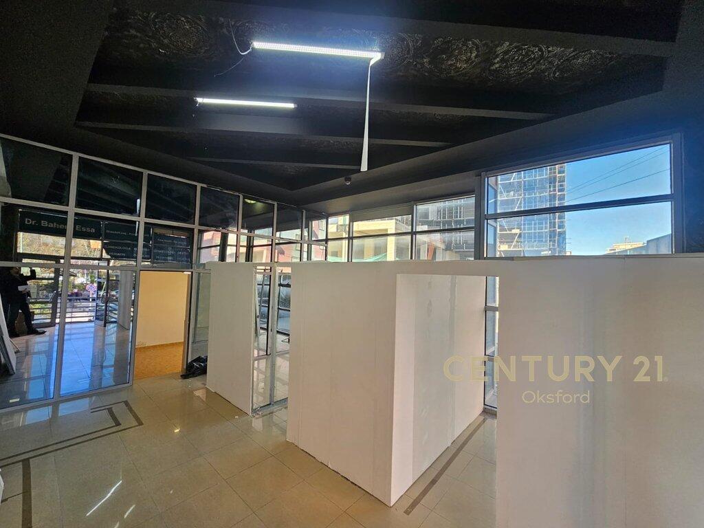 Locale Commerciale in Affitto – Don Bosco, Tirana