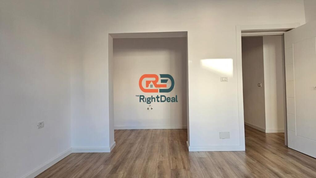 Prane Qendres, Shitet Apartament 2+1 Perfekt Per Investim!!