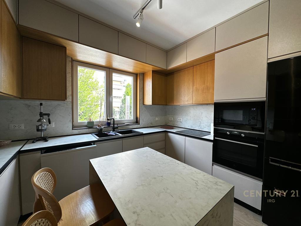 APARTAMENT 2+1 ME QIRA – RRUGA E DURRËSIT | TOTALISHT I INVESTUAR