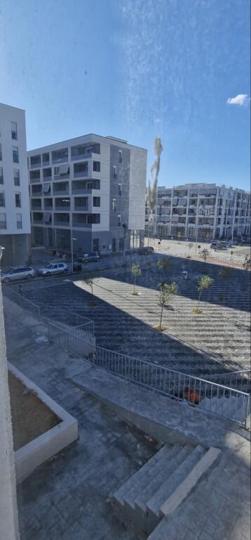 Vendesi in vendita: appartamento nuovo 3+1 a "Tirana Riverside"