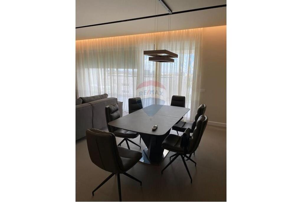 APARTAMENT 3+1+2 PER QIRA TE LIQENI I THATE