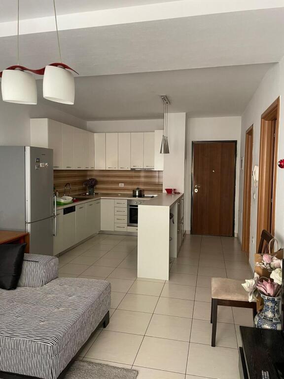 Yzberisht Shitet Apartament 1+1