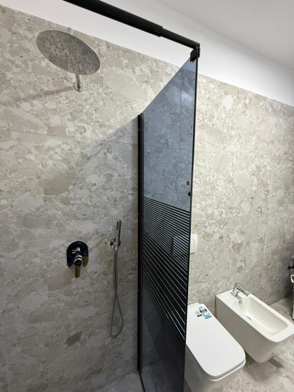Shitet Apartament 1+1 plus depo dhe parkim