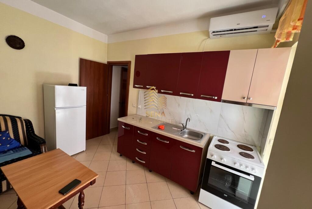 Qira, Apartament 1+1+blk, 5 Maji, 450 Euro/muaj