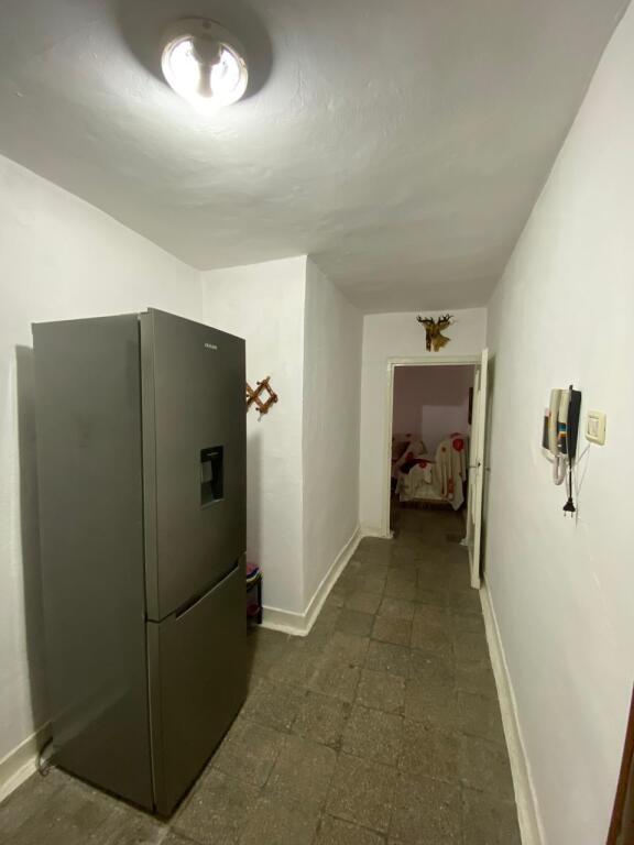 Jepet me qera apartament 1+1prane Fakultetit te Mjeksise