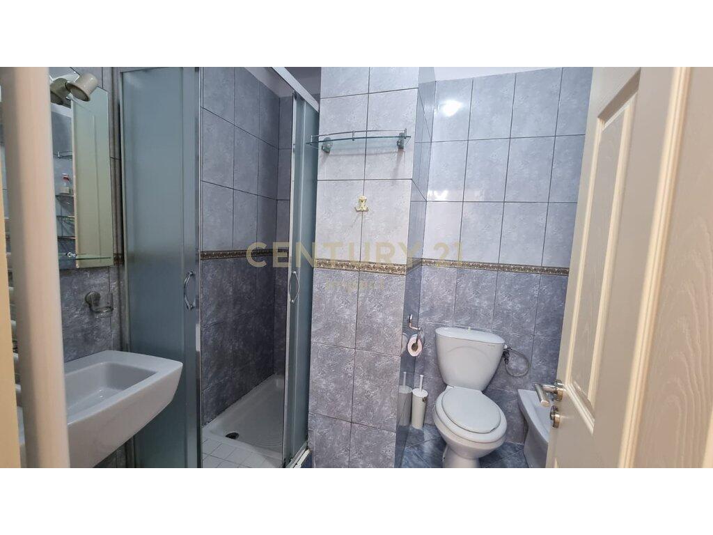LEDA (Impact121457) Apartament 2+1 Me Qira në Rrugën Mihal Grameno, Tiranë - 700€!