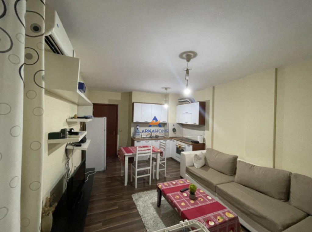 JEPET ME QERA APARTAMENT 1+1+BALLKON "LIQENI I THATE" 550 EURO.