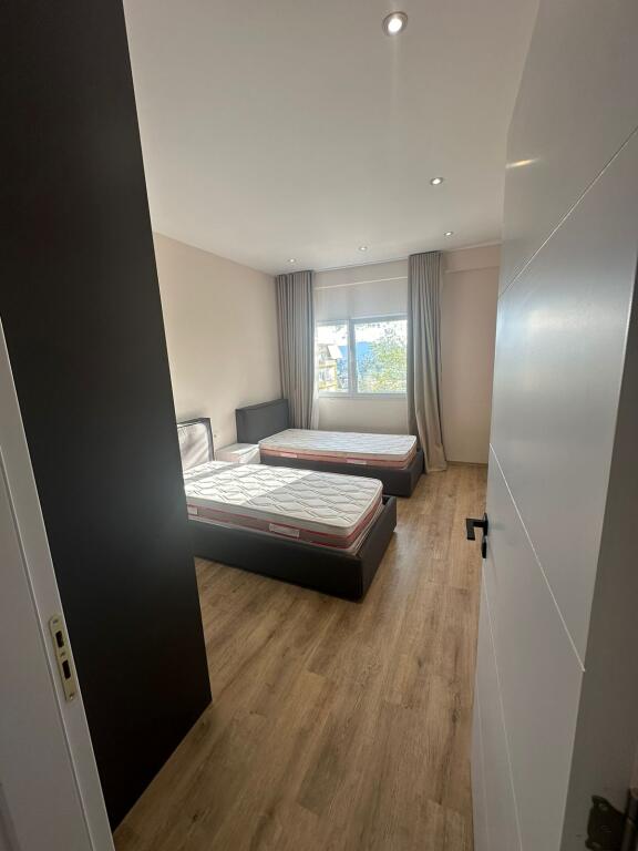 3+1 in affitto Lakeland Residence