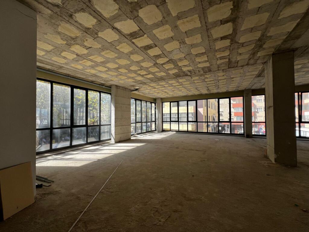 Business premises for rent